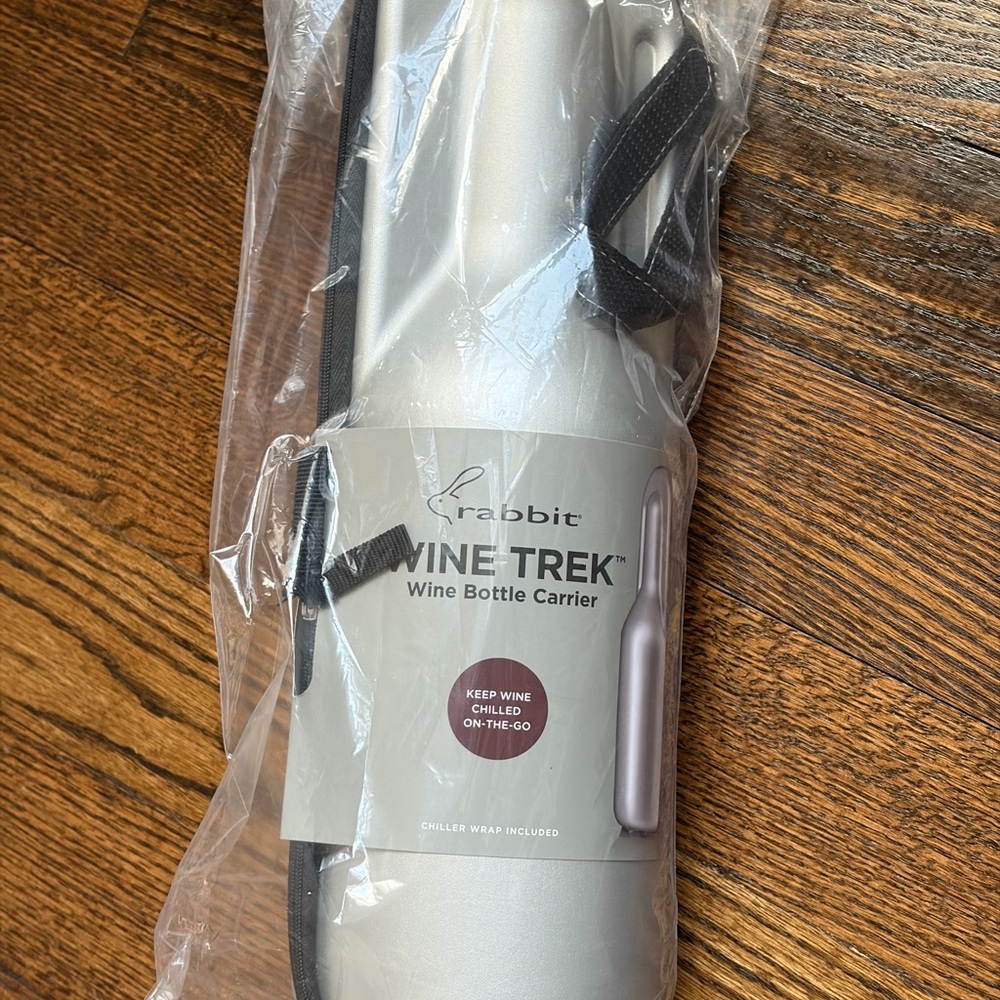 Rabbit WineTek Wine Bottle Carrier in Silver - Picture 2 of 3